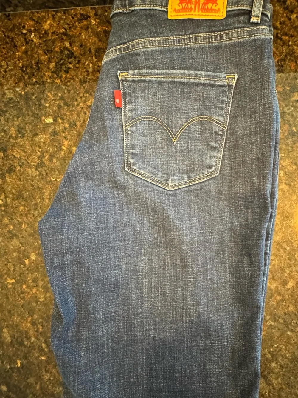 Levi Strauss & Co. Red Tag Women's Denim Bermuda Shorts, SZ 6 (28), NWOT